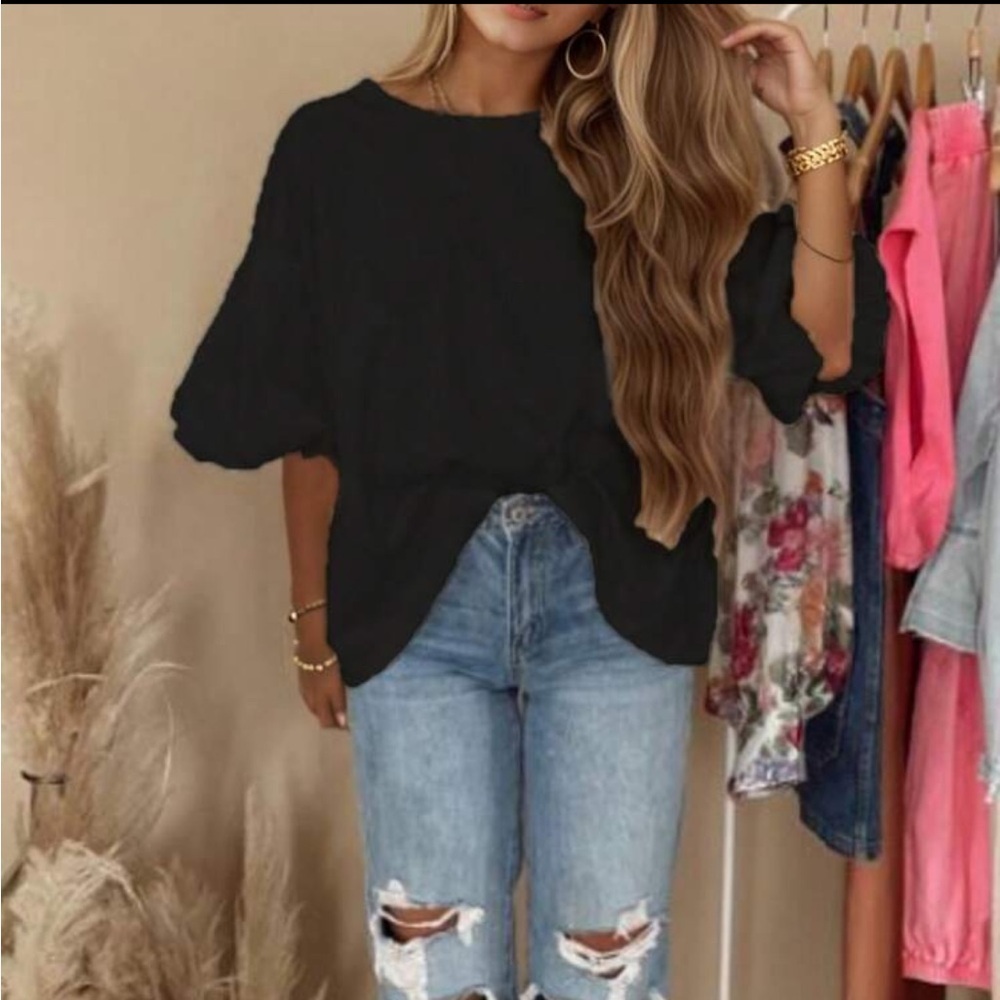 Curvy Girl Black Ruffle Sleeve Top 🆕 - Picture 2 of 5